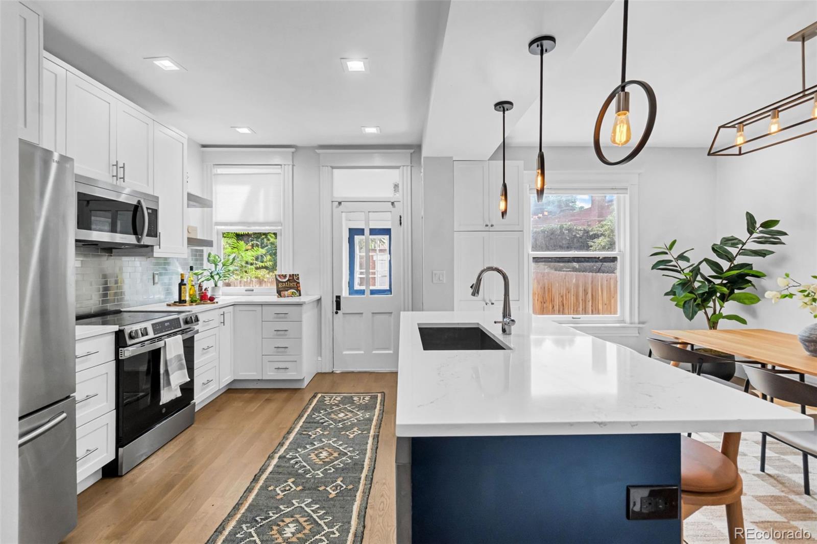 MLS Image #10 for 960 n downing street,denver, Colorado