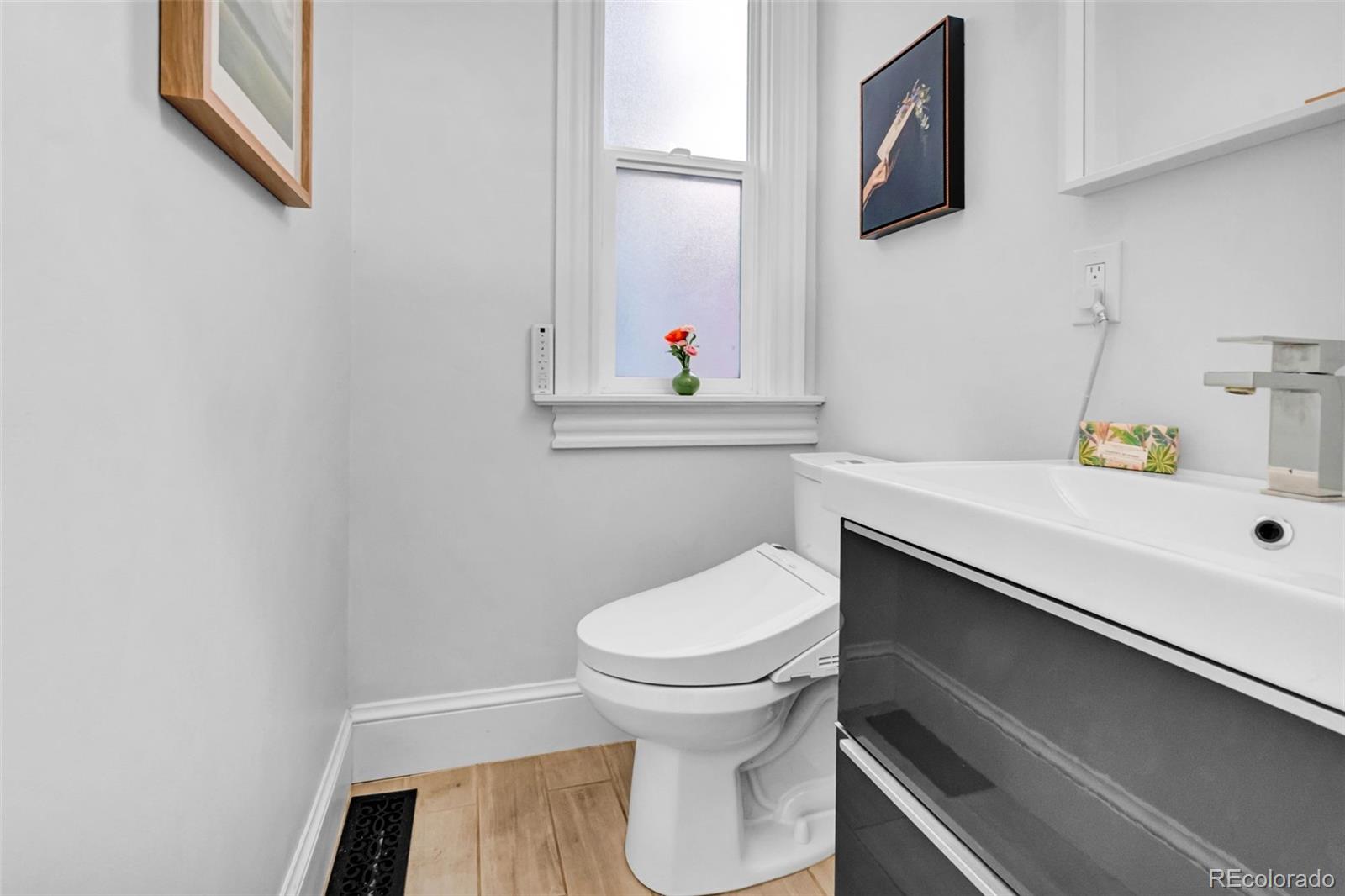 MLS Image #20 for 960 n downing street,denver, Colorado