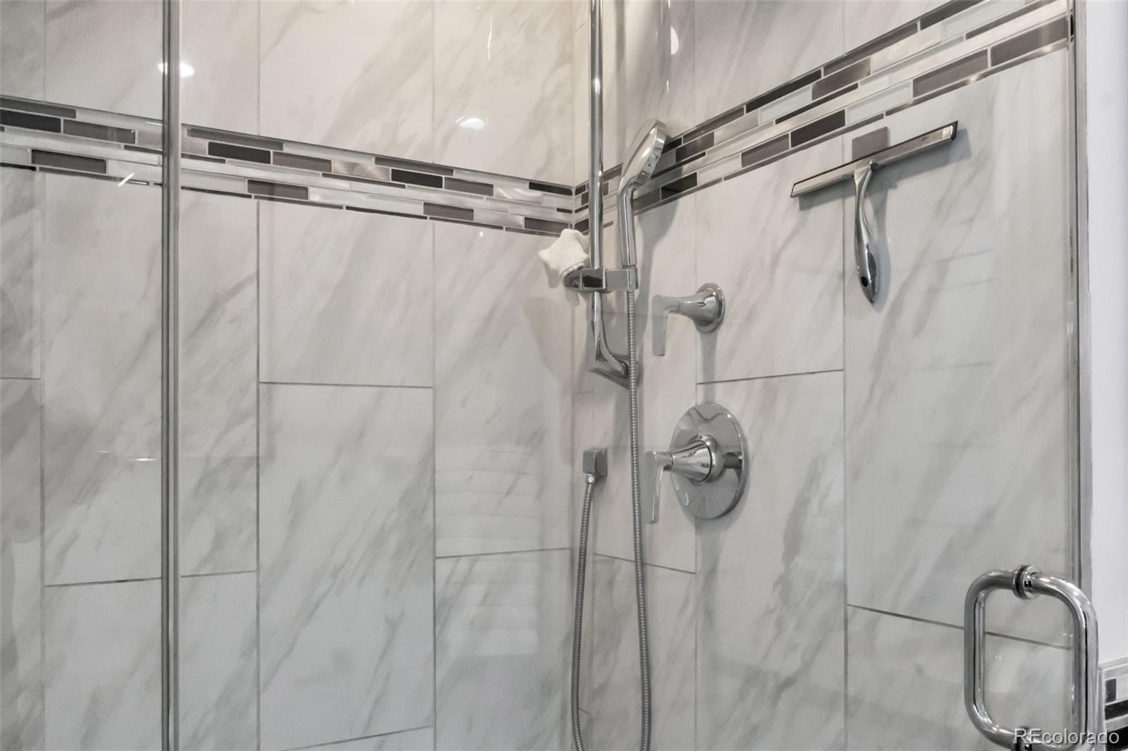 MLS Image #27 for 960 n downing street,denver, Colorado
