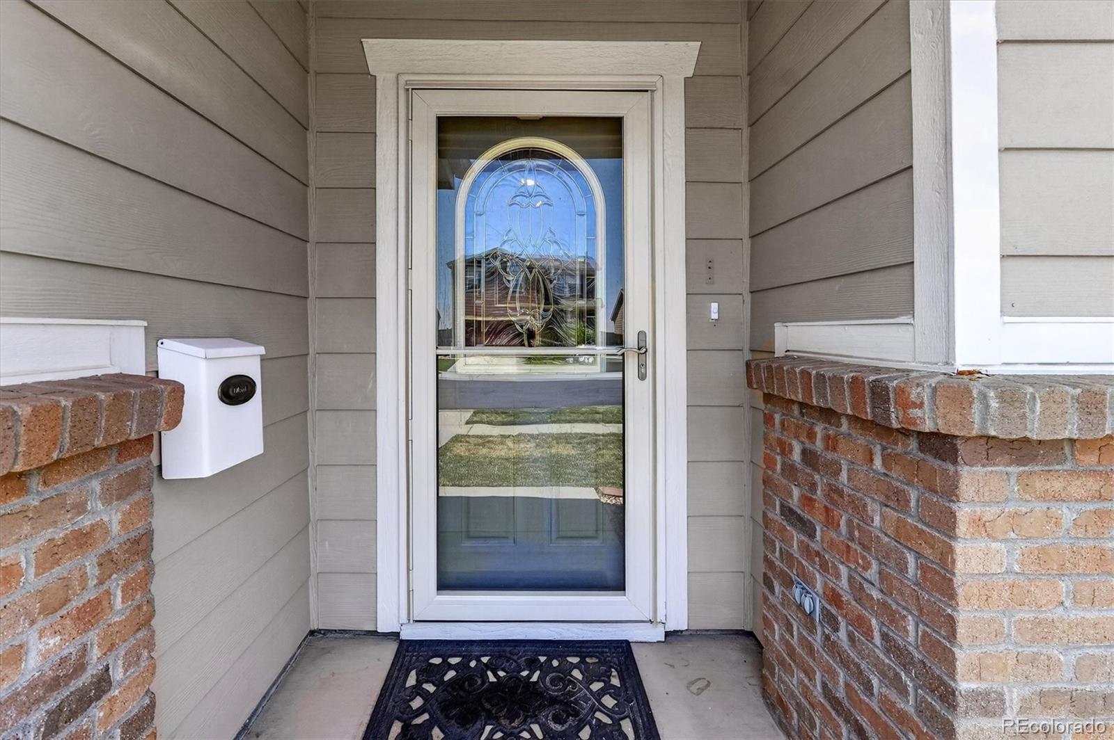 MLS Image #2 for 5531  lewiston court,denver, Colorado
