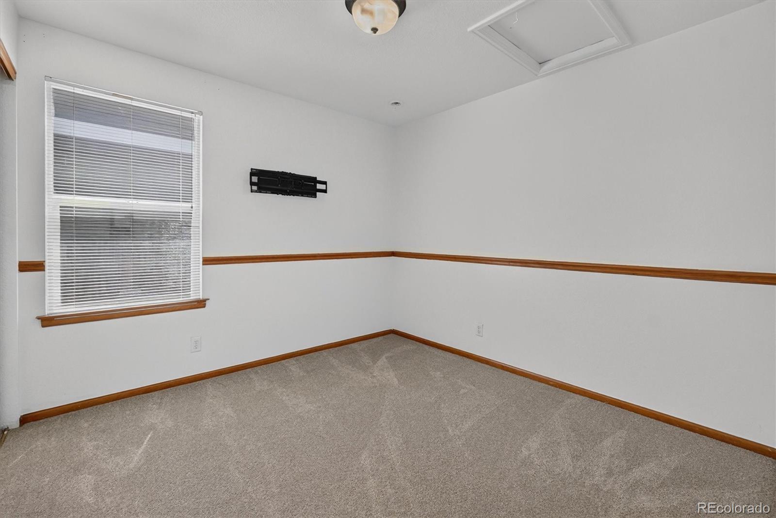 MLS Image #21 for 5531  lewiston court,denver, Colorado