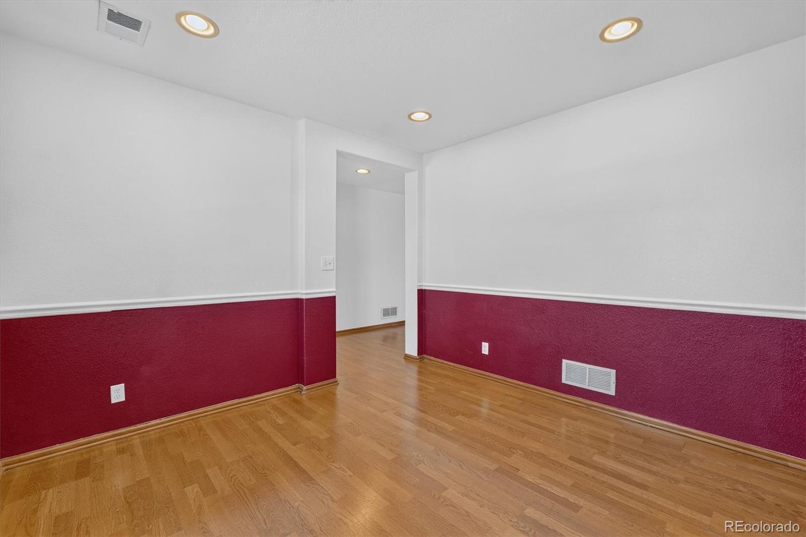 MLS Image #5 for 5531  lewiston court,denver, Colorado