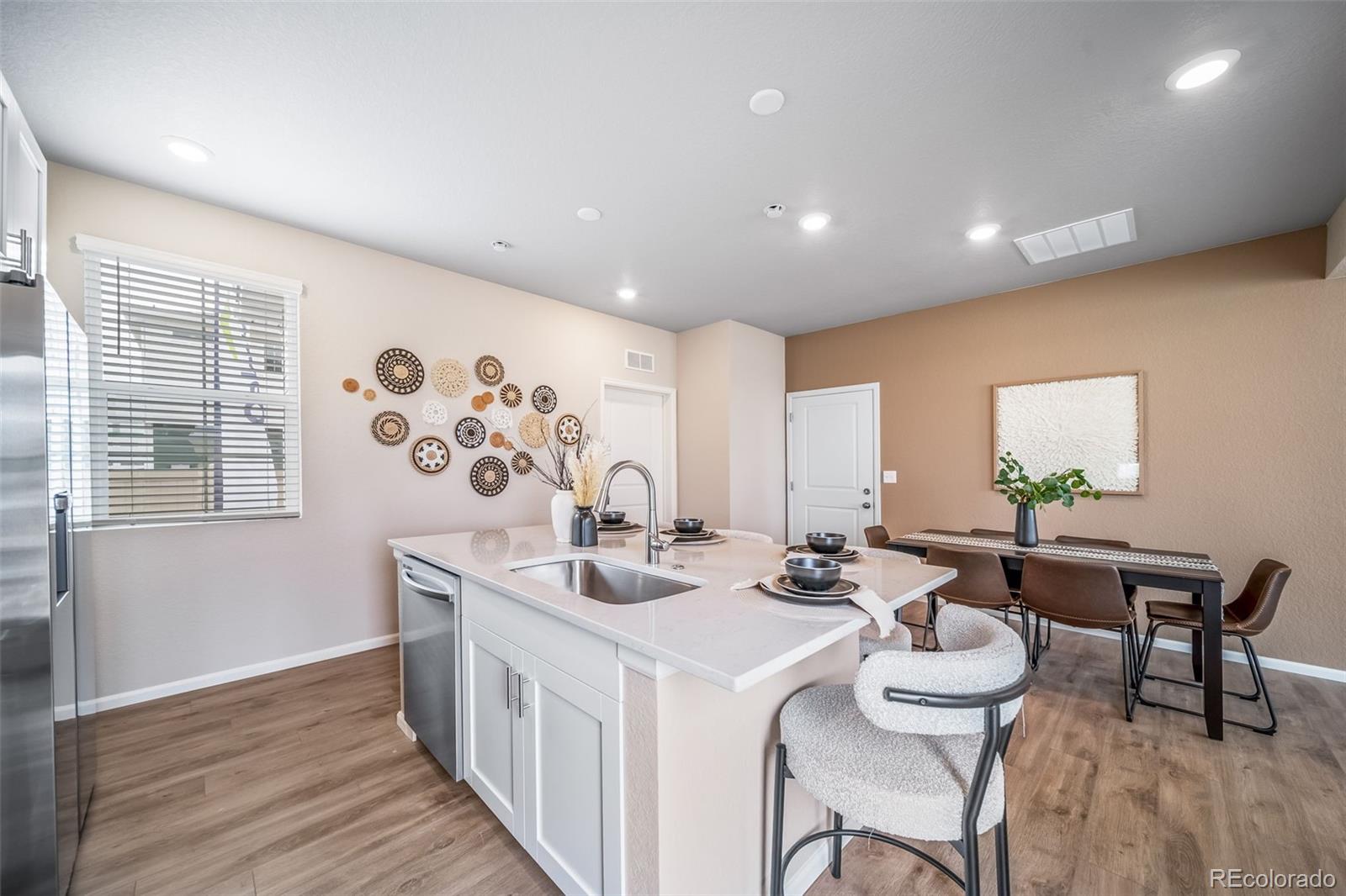 MLS Image #4 for 10054  salem court,commerce city, Colorado
