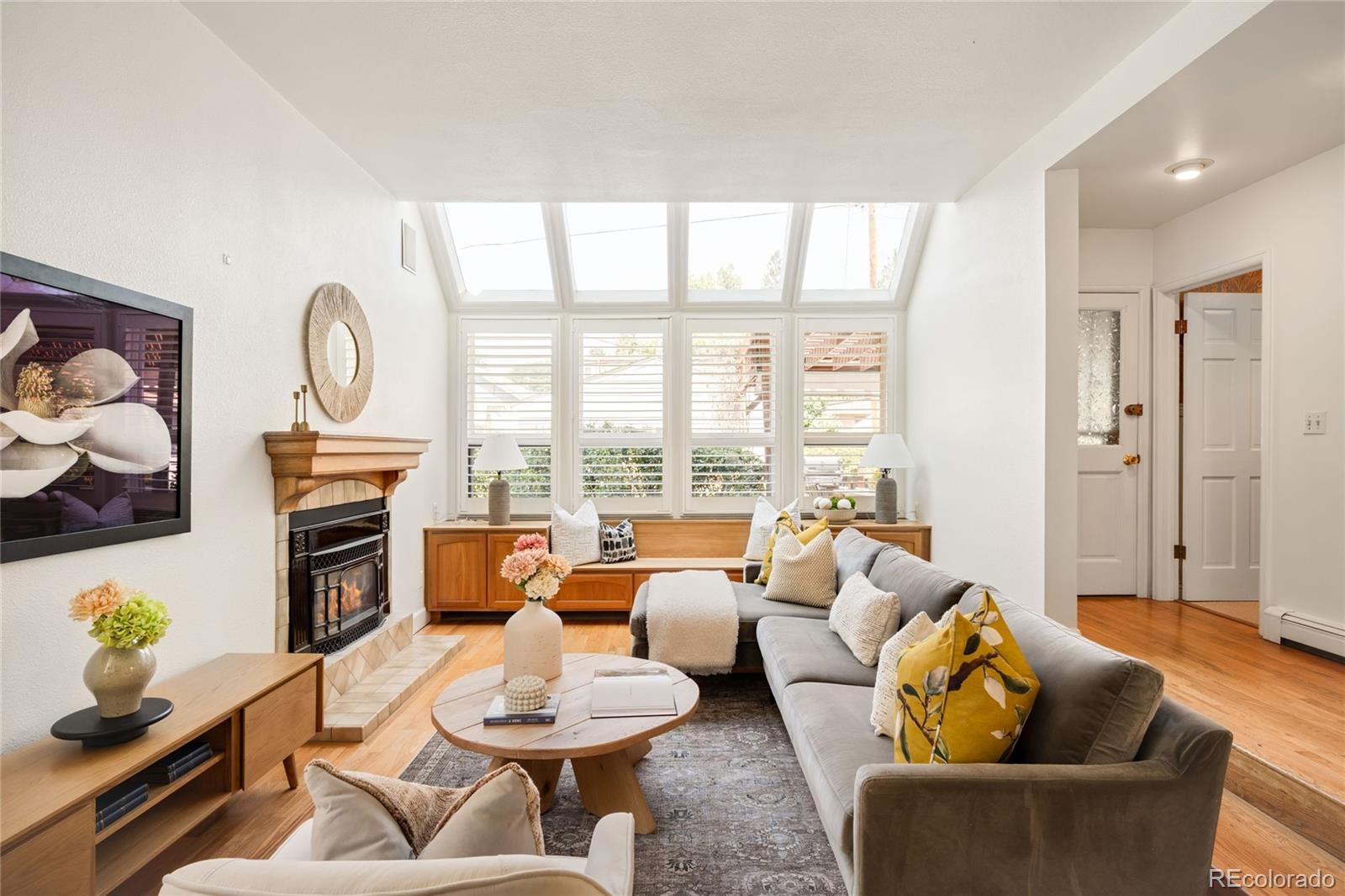 MLS Image #16 for 1131  saint paul street,denver, Colorado
