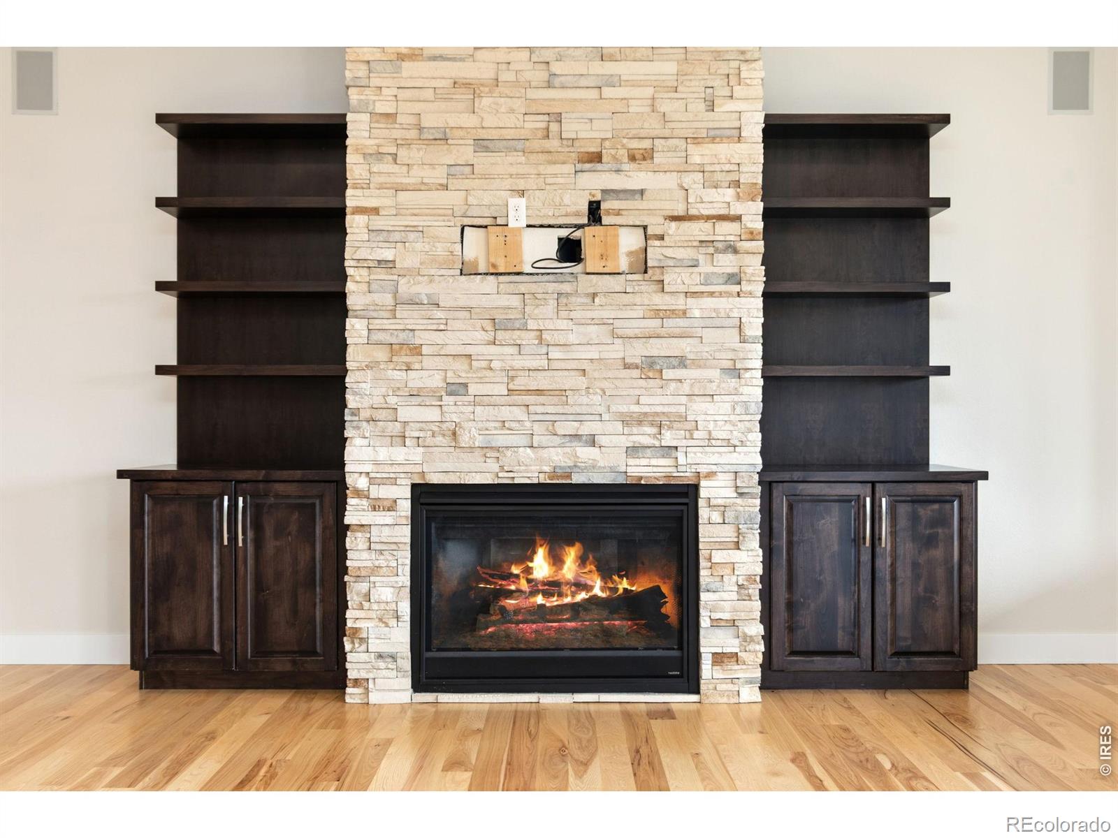 MLS Image #14 for 4390  thompson parkway,johnstown, Colorado