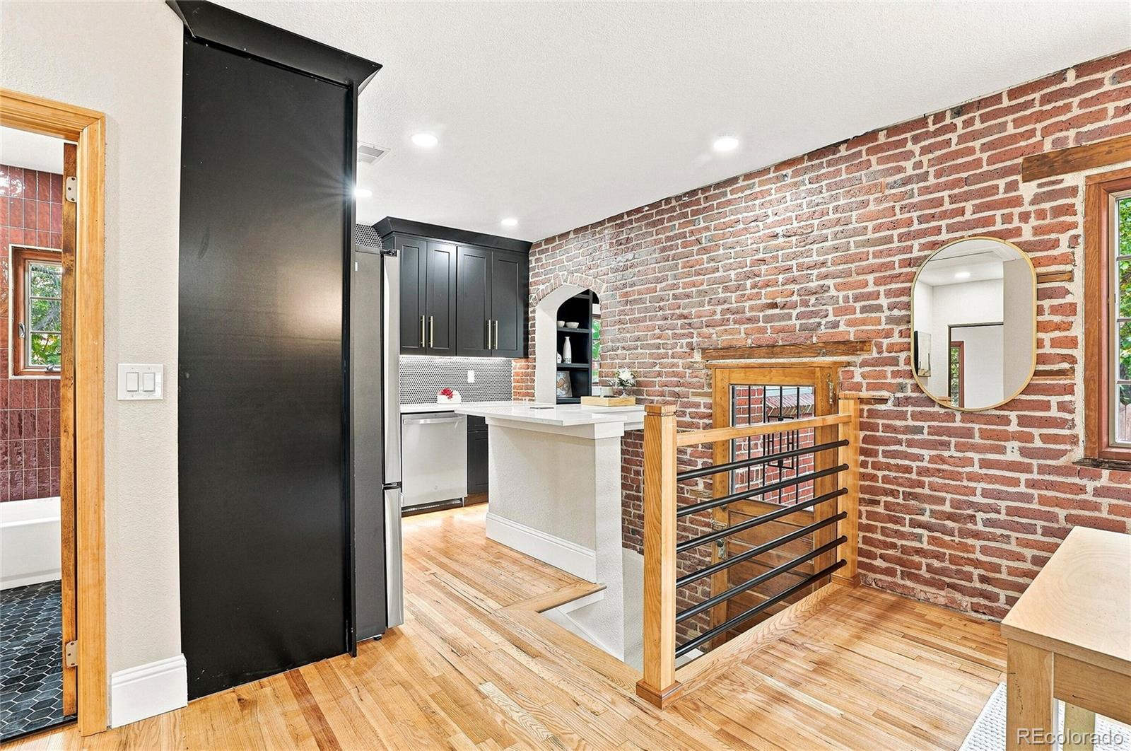 MLS Image #10 for 1534  fairfax street,denver, Colorado
