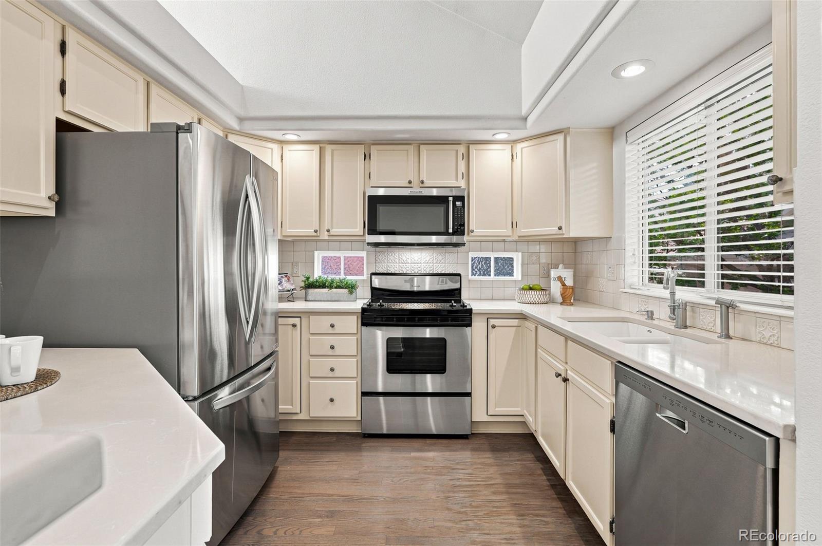 MLS Image #9 for 12471 e caspian drive,aurora, Colorado