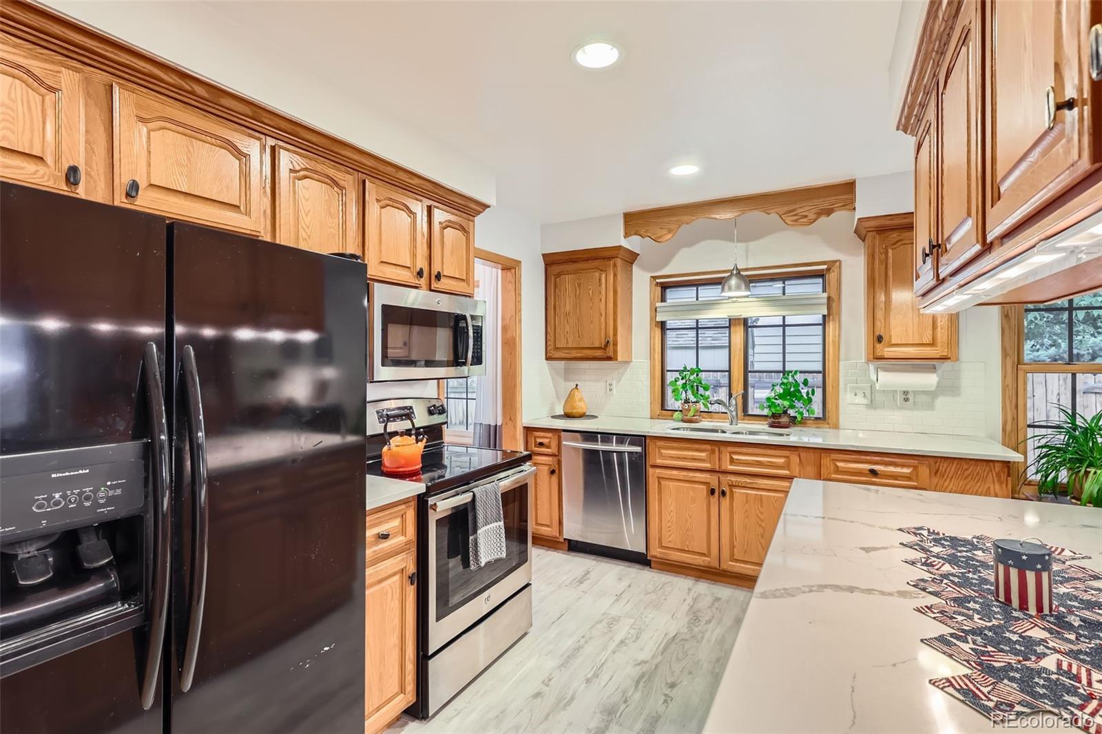 MLS Image #9 for 8845 w 81st drive,arvada, Colorado
