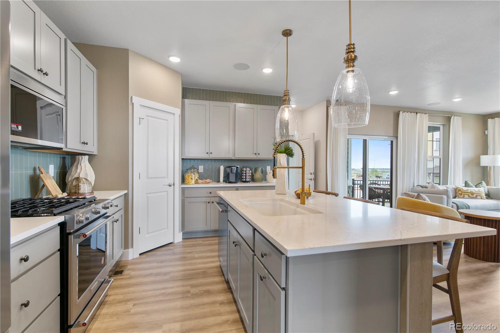 MLS Image #6 for 24200 e 54th place,aurora, Colorado