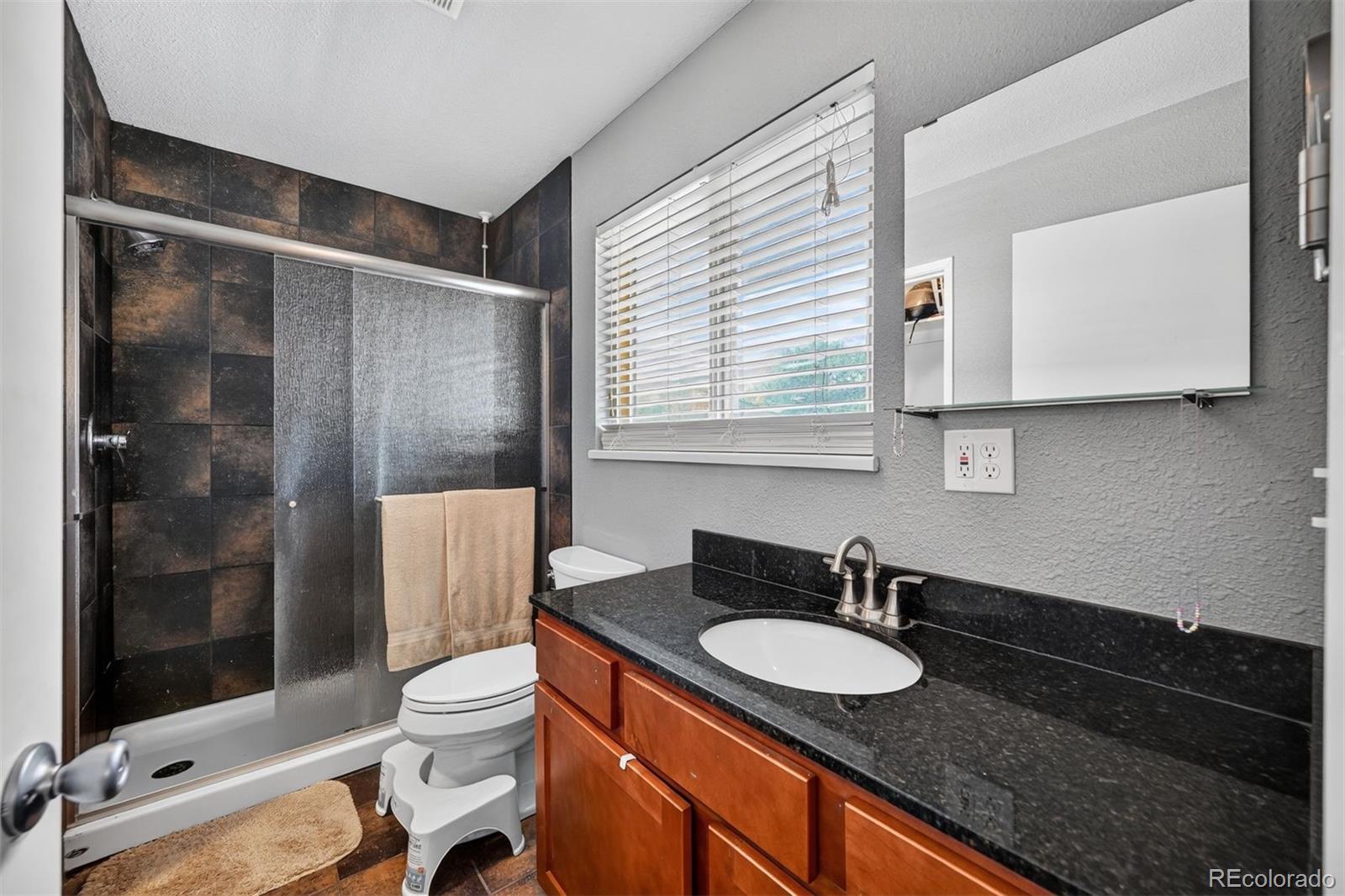 MLS Image #11 for 614 s xenon court,denver, Colorado