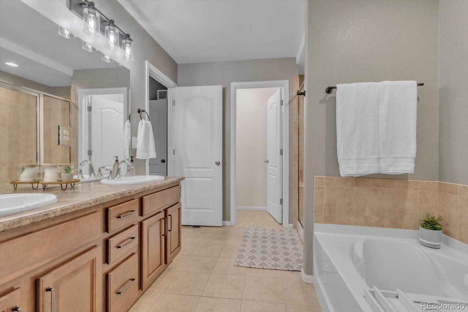 MLS Image #27 for 24348 e brandt avenue,aurora, Colorado