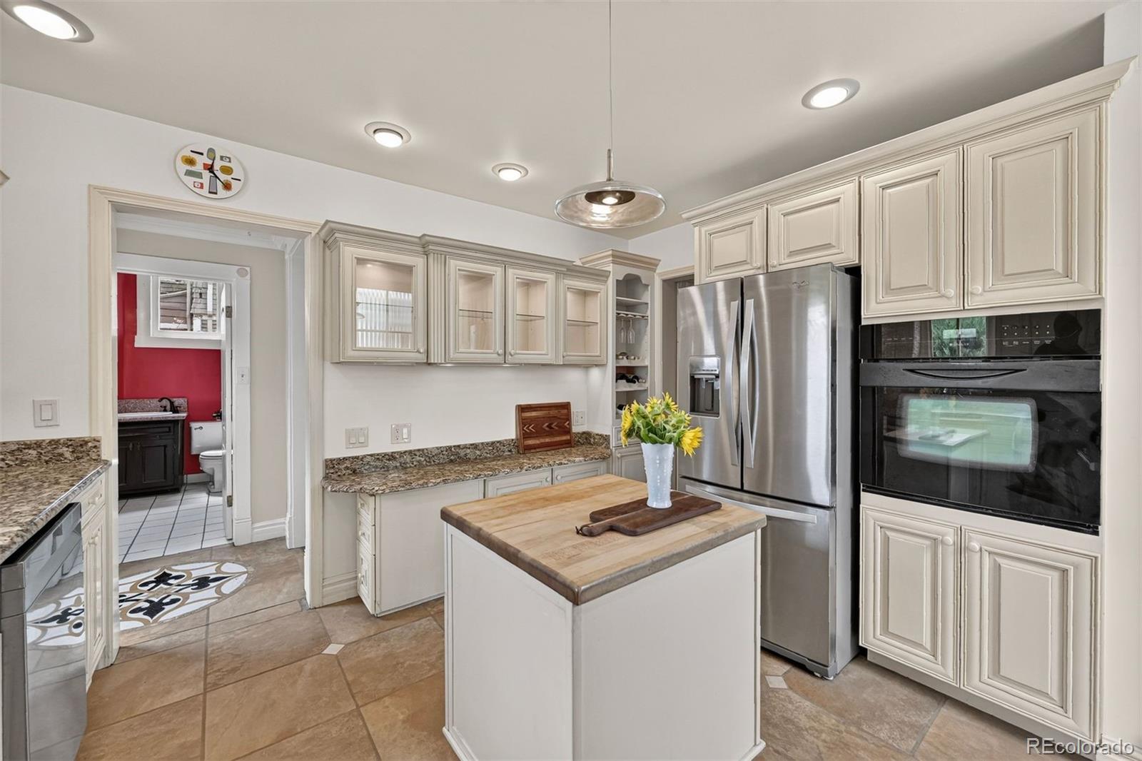 MLS Image #18 for 1623 n weber street,colorado springs, Colorado