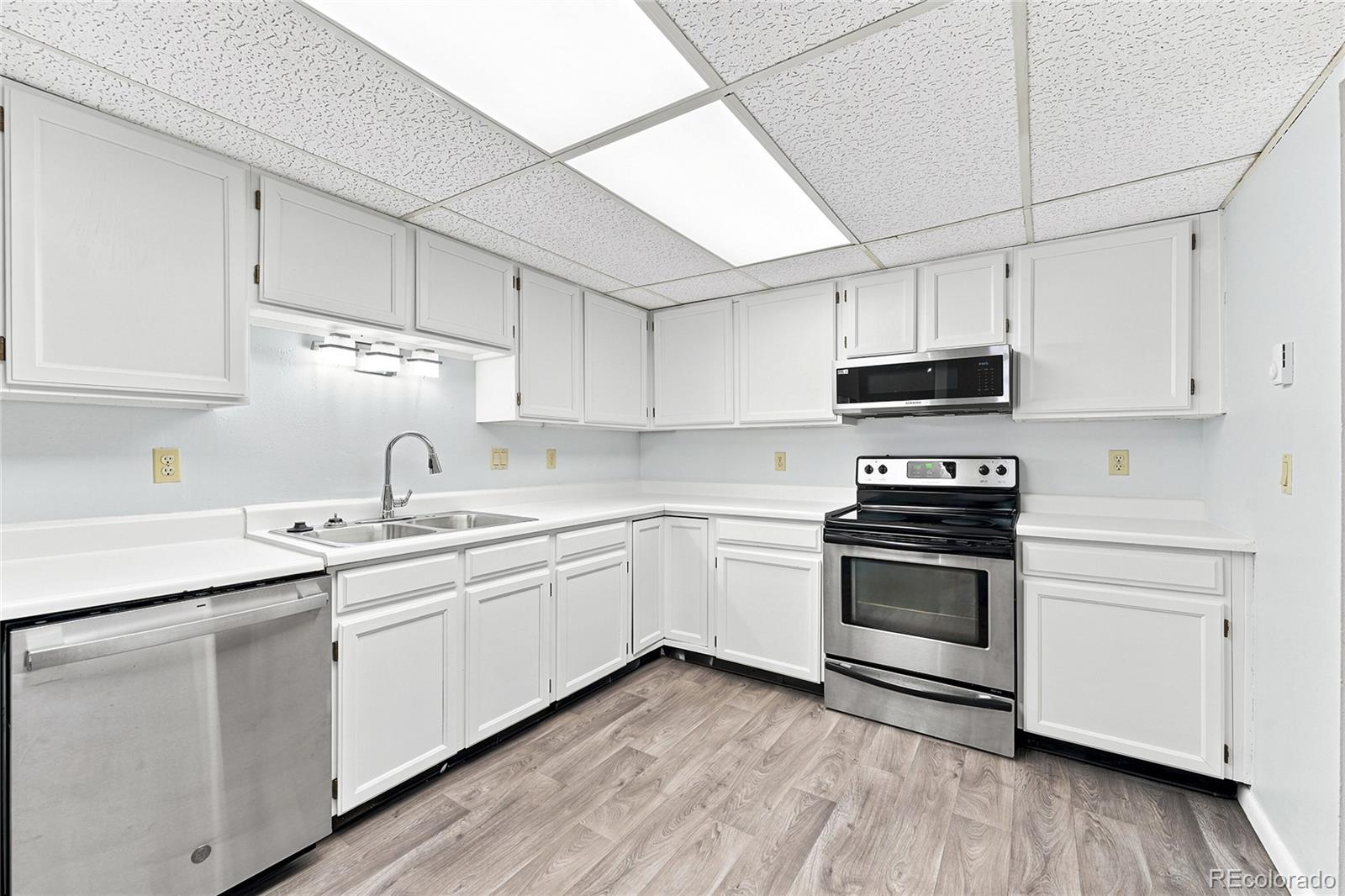 MLS Image #9 for 13941 e oxford place,aurora, Colorado