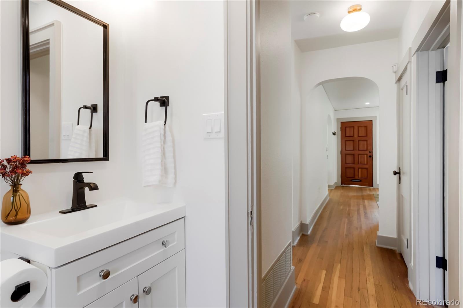 MLS Image #19 for 1337  bellaire street,denver, Colorado