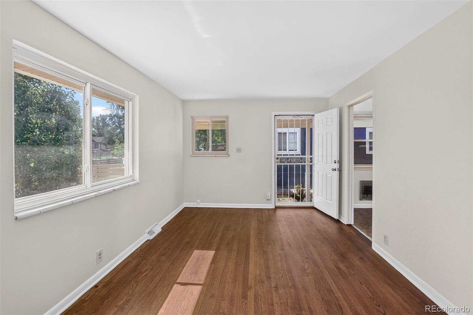 MLS Image #4 for 805  kingston street,aurora, Colorado