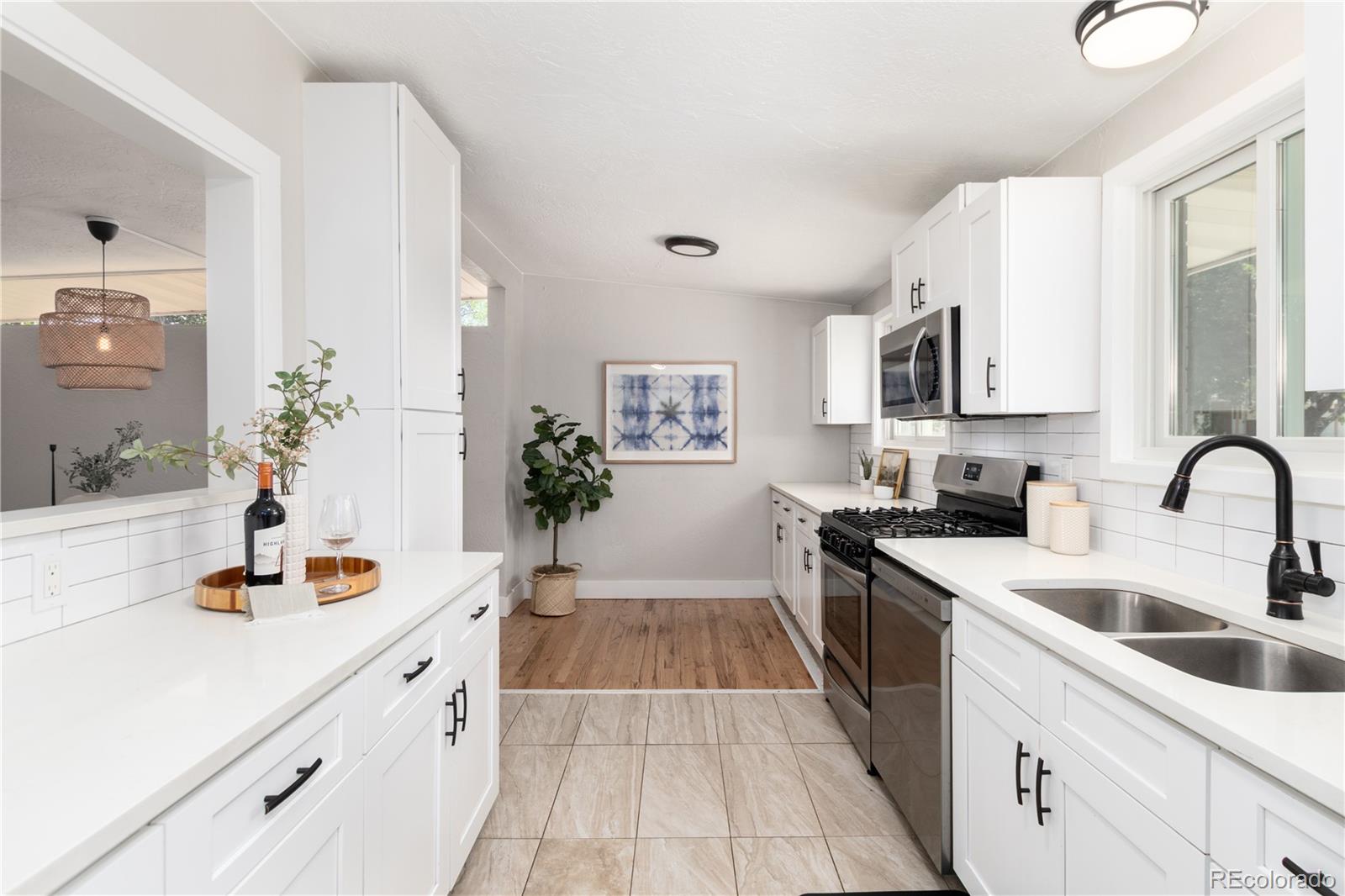 MLS Image #3 for 435 s xanadu street,aurora, Colorado