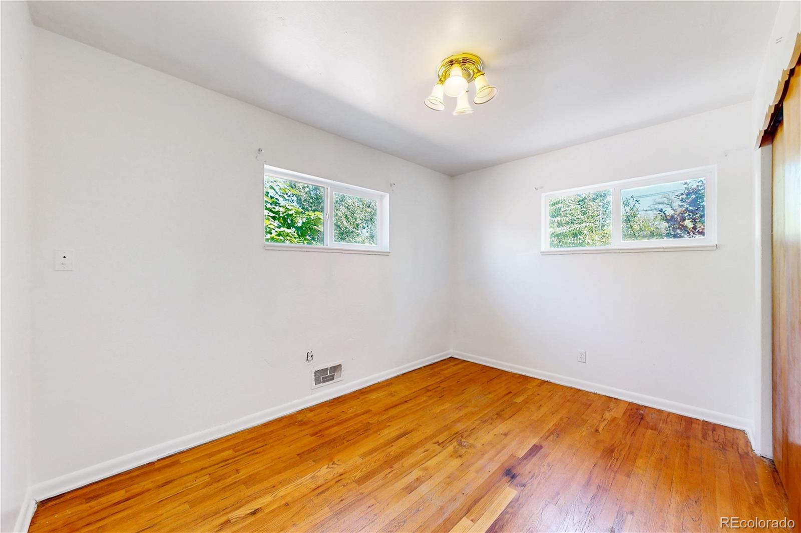 MLS Image #12 for 2221 w 55th avenue,denver, Colorado