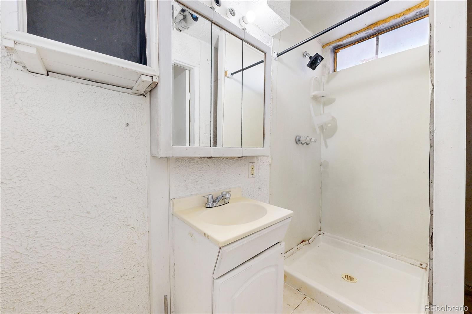 MLS Image #18 for 2221 w 55th avenue,denver, Colorado