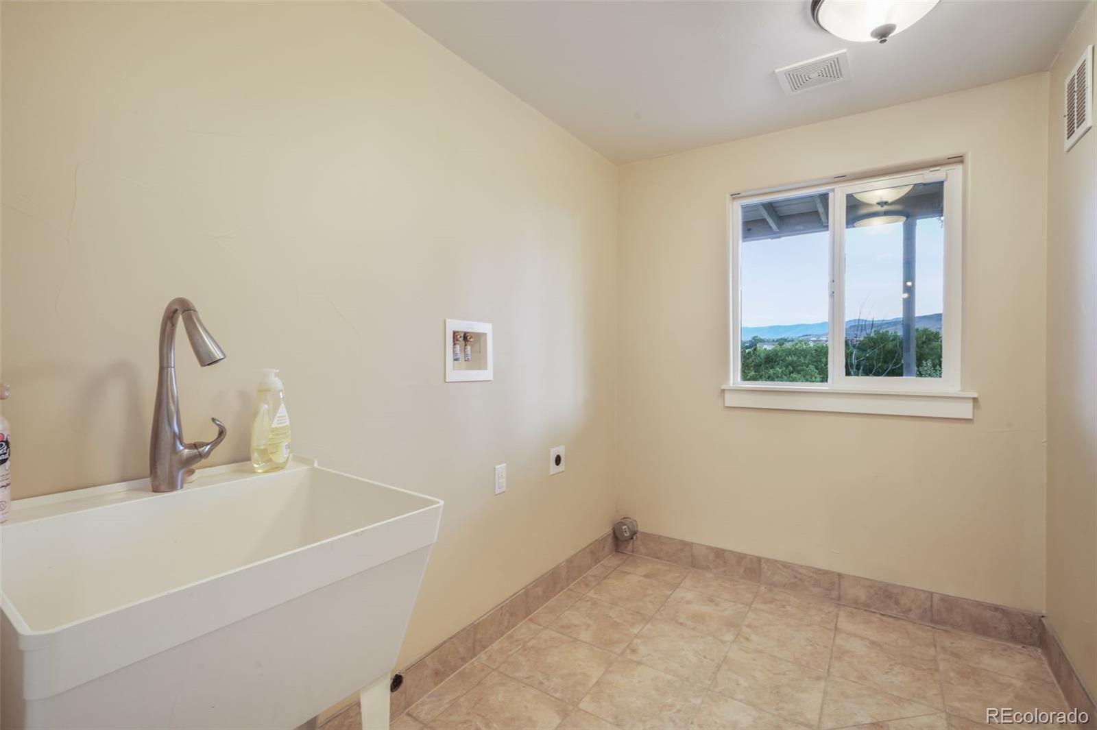 MLS Image #39 for 3121  mountain shadows drive,wheat ridge, Colorado