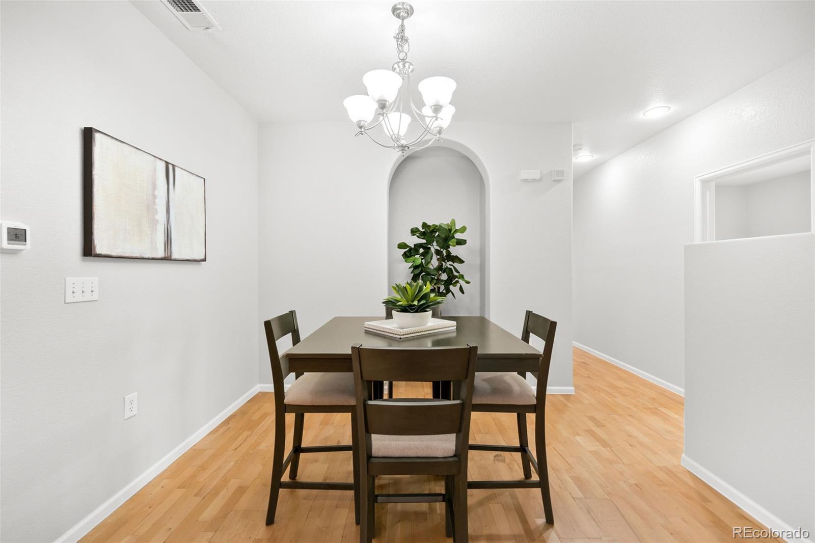 MLS Image #10 for 8892 e 24th place 102,denver, Colorado