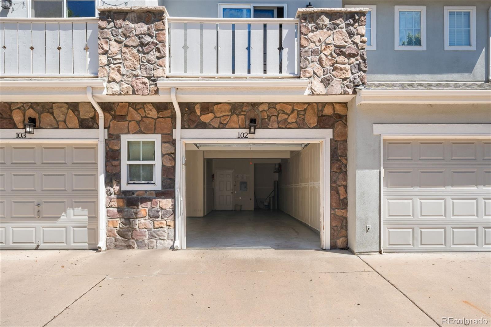 MLS Image #24 for 8892 e 24th place 102,denver, Colorado