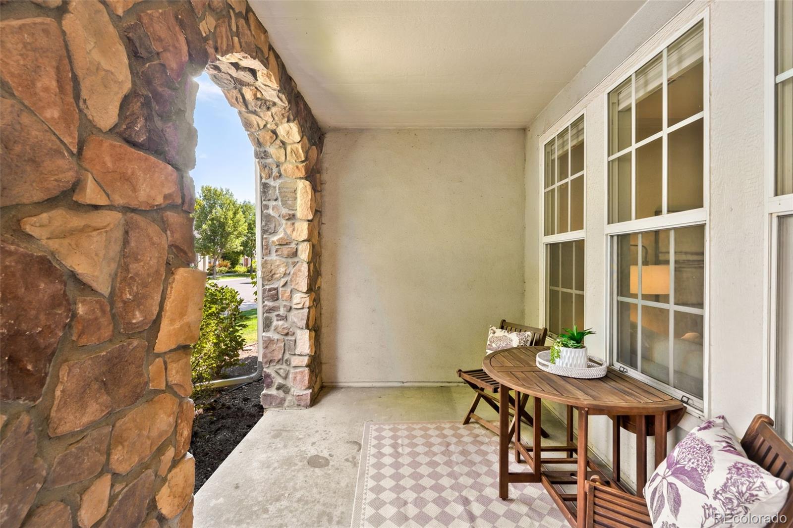 MLS Image #3 for 8892 e 24th place 102,denver, Colorado