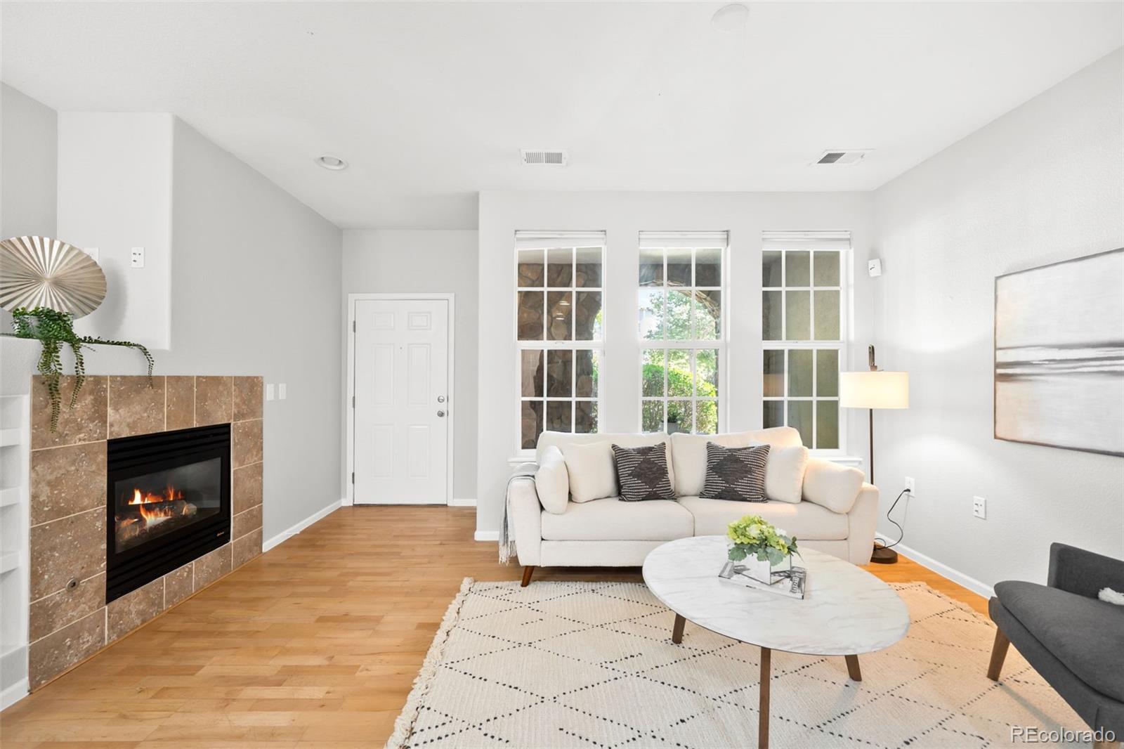 MLS Image #6 for 8892 e 24th place 102,denver, Colorado