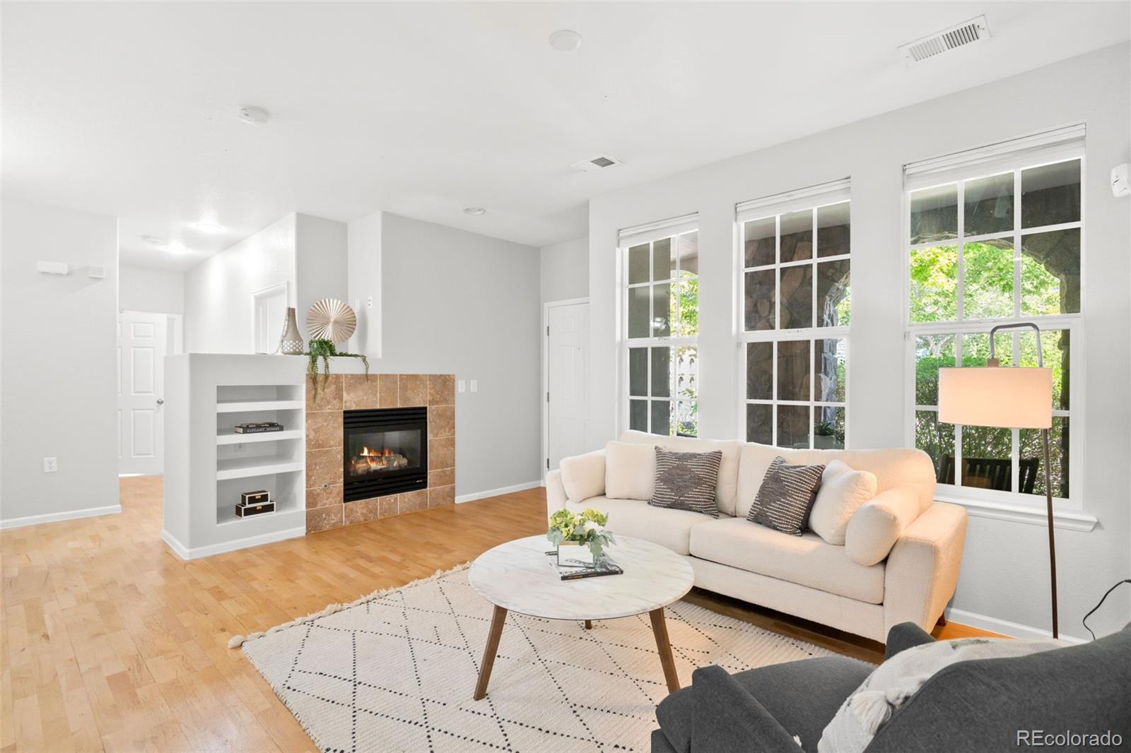 MLS Image #7 for 8892 e 24th place 102,denver, Colorado