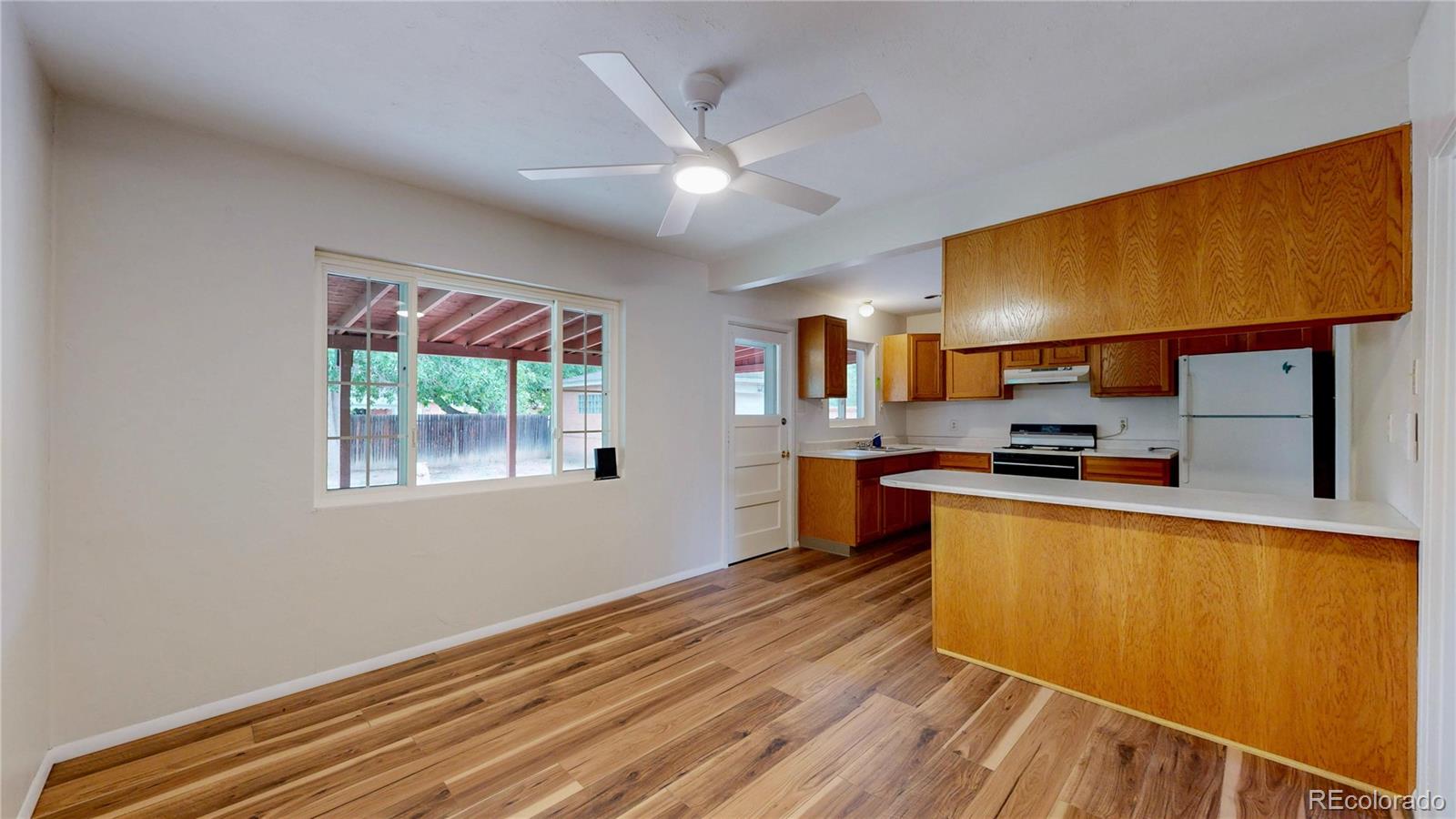 MLS Image #10 for 820  tucson street,aurora, Colorado