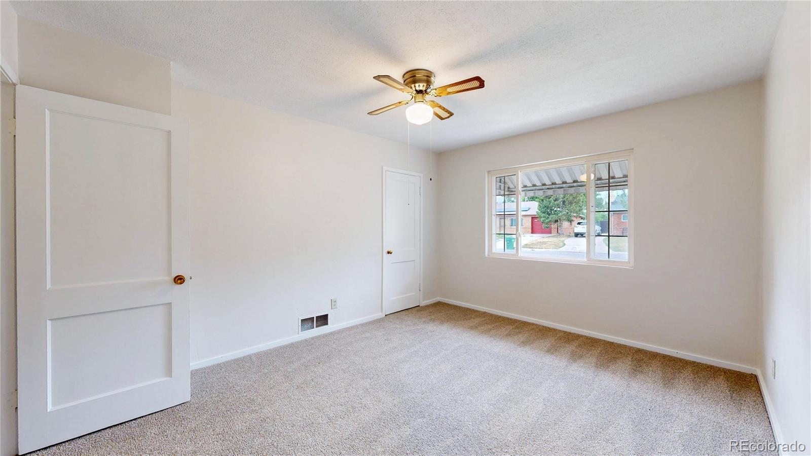 MLS Image #20 for 820  tucson street,aurora, Colorado