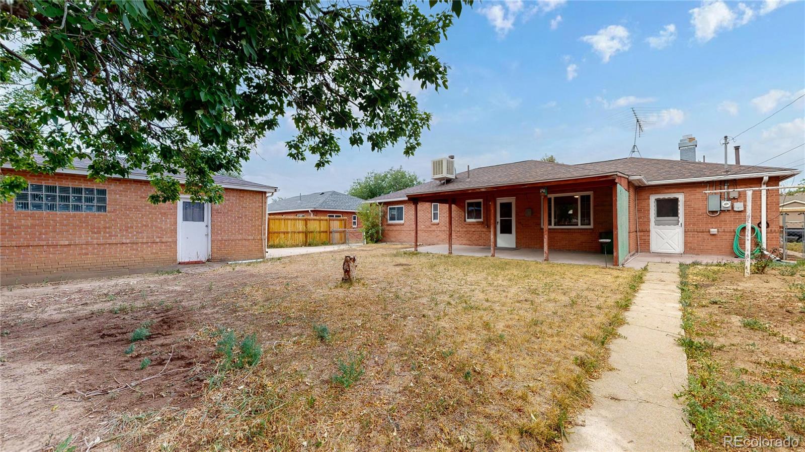 MLS Image #32 for 820  tucson street,aurora, Colorado