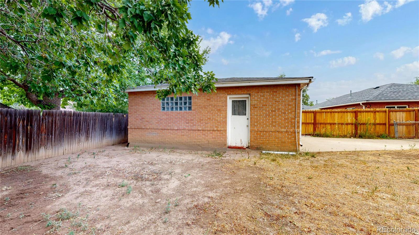 MLS Image #33 for 820  tucson street,aurora, Colorado