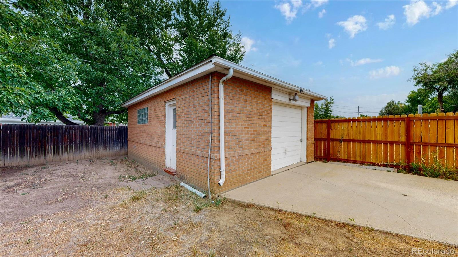 MLS Image #34 for 820  tucson street,aurora, Colorado