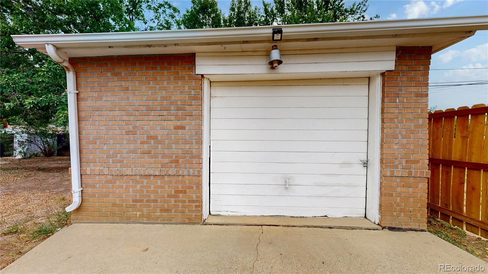 MLS Image #35 for 820  tucson street,aurora, Colorado