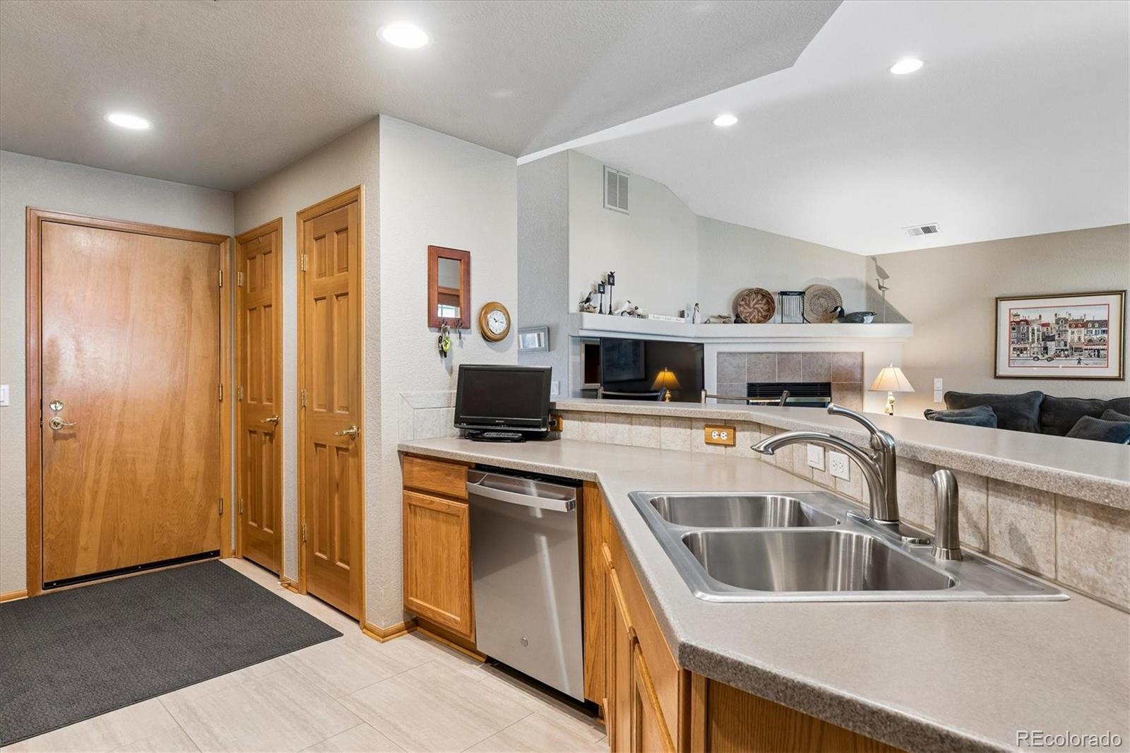 MLS Image #7 for 7937 s algonquian circle,aurora, Colorado