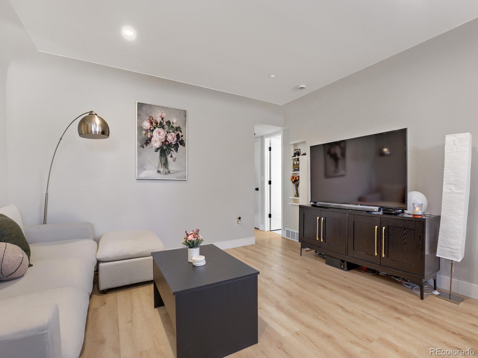 MLS Image #3 for 3657  krameria street,denver, Colorado