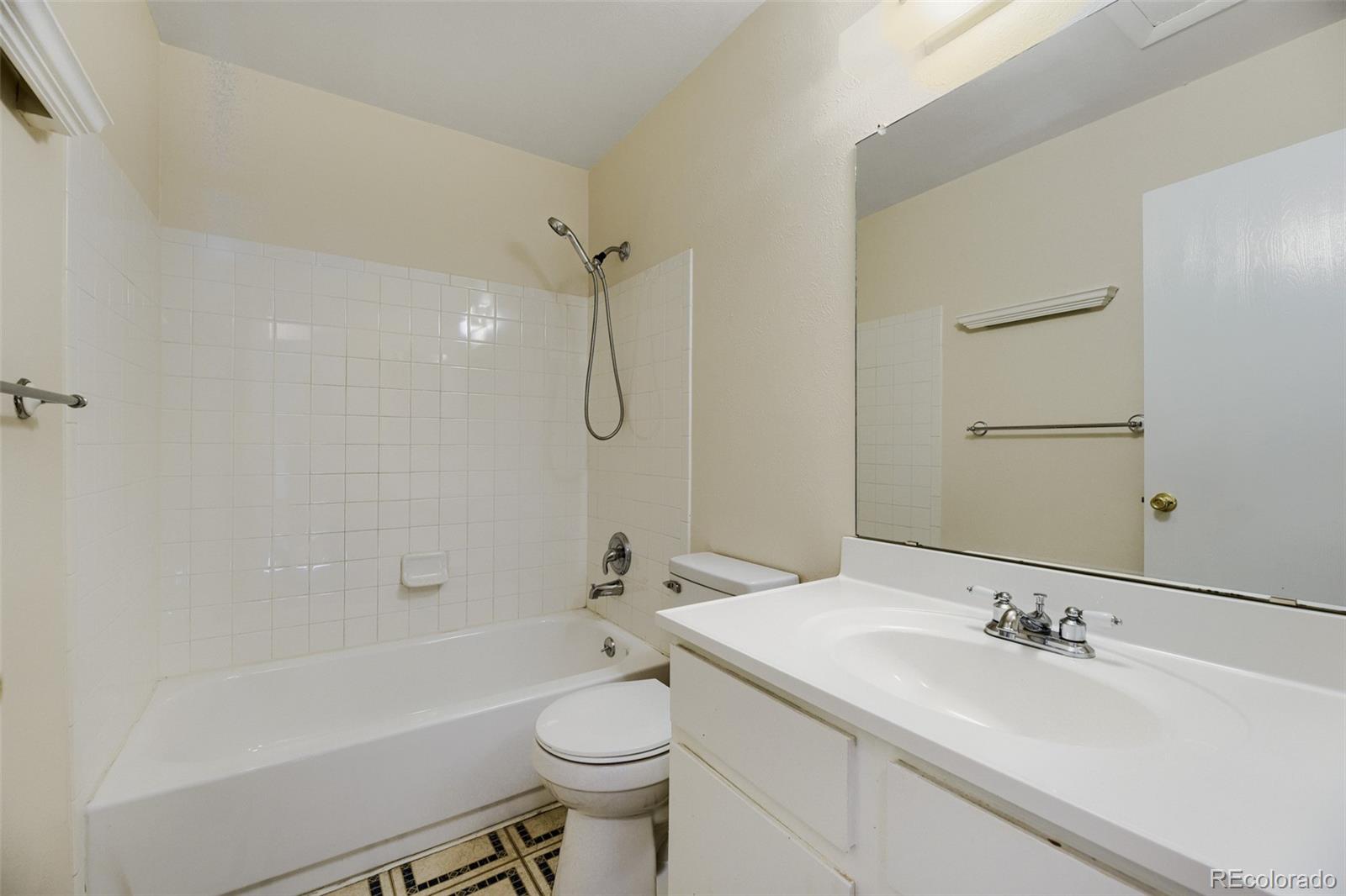 MLS Image #17 for 15934 e rice place,aurora, Colorado