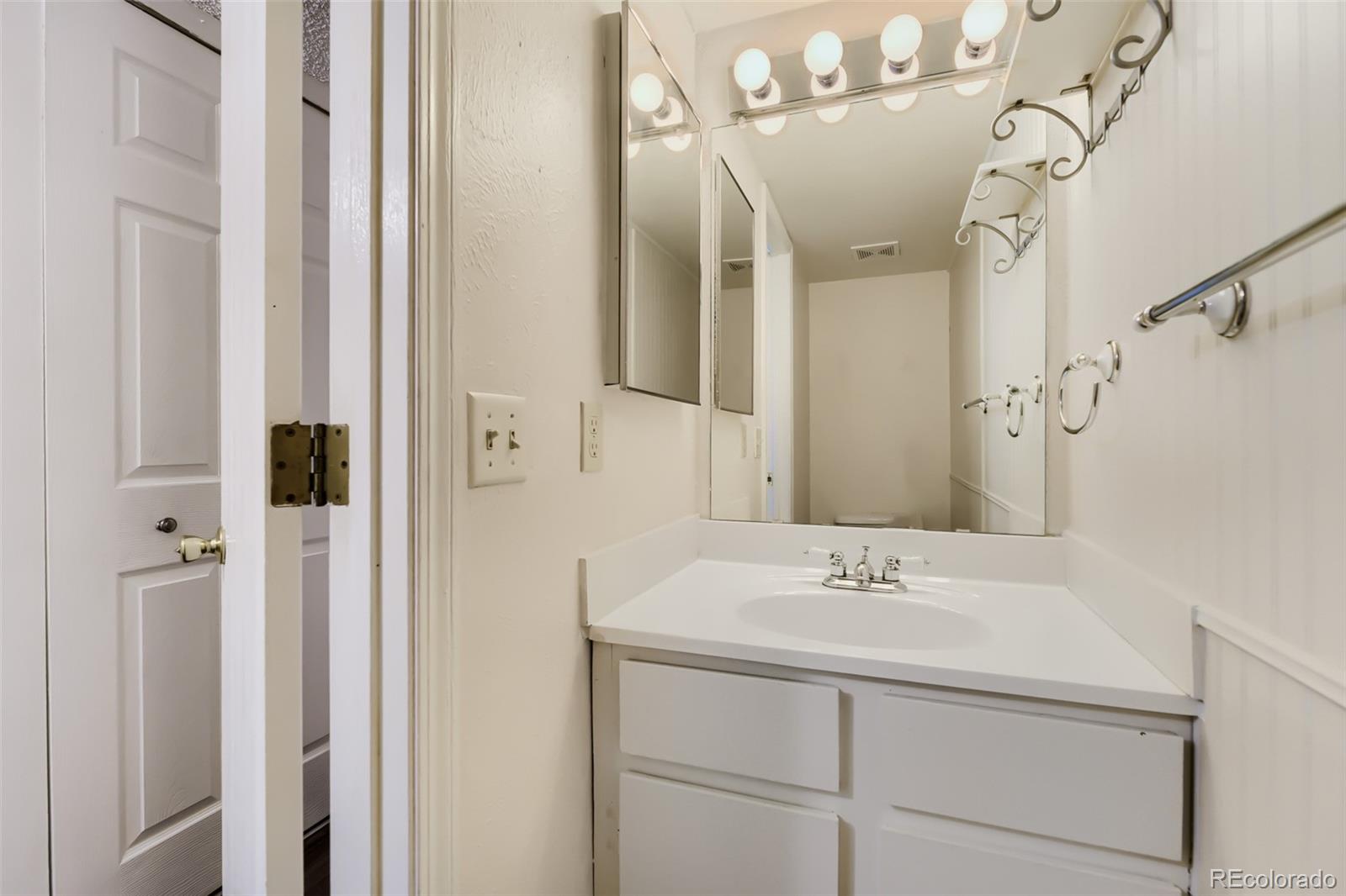 MLS Image #9 for 15934 e rice place,aurora, Colorado