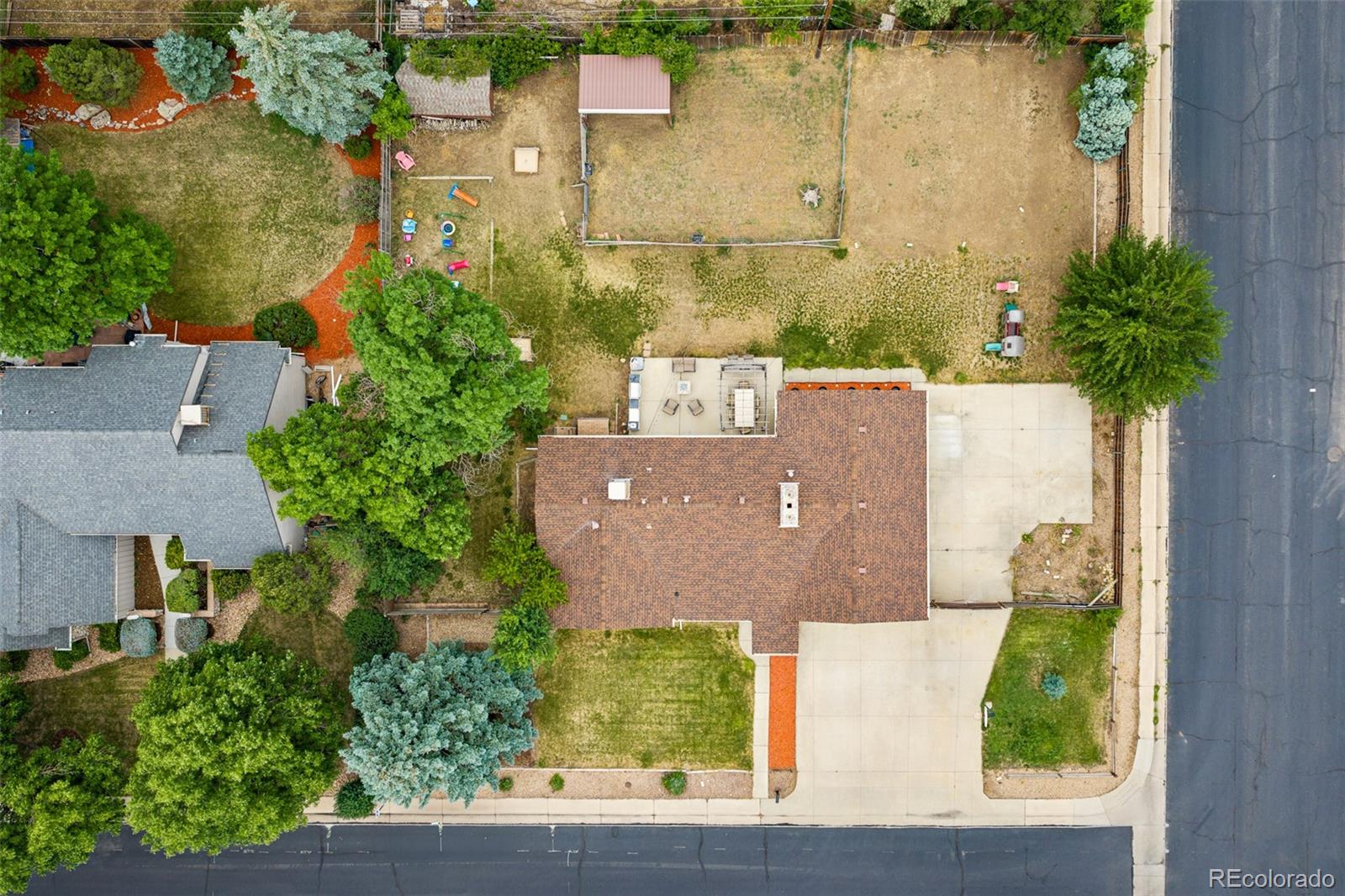 MLS Image #28 for 805 s estes street,denver, Colorado