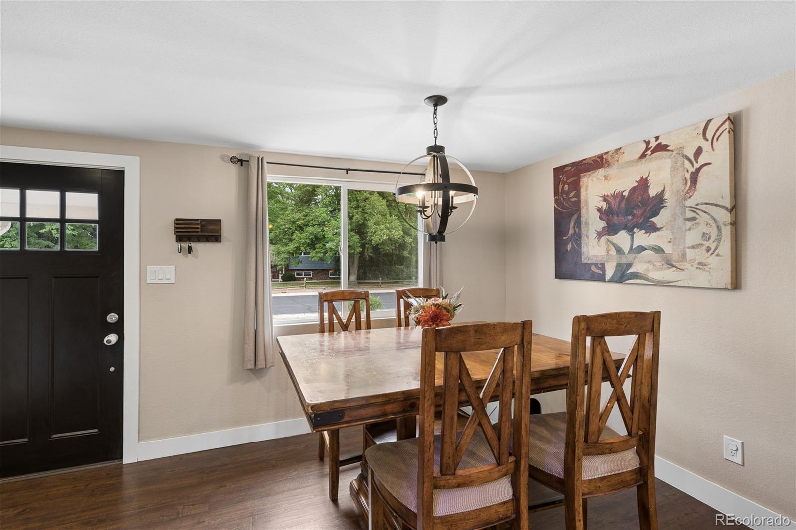 MLS Image #6 for 805 s estes street,denver, Colorado