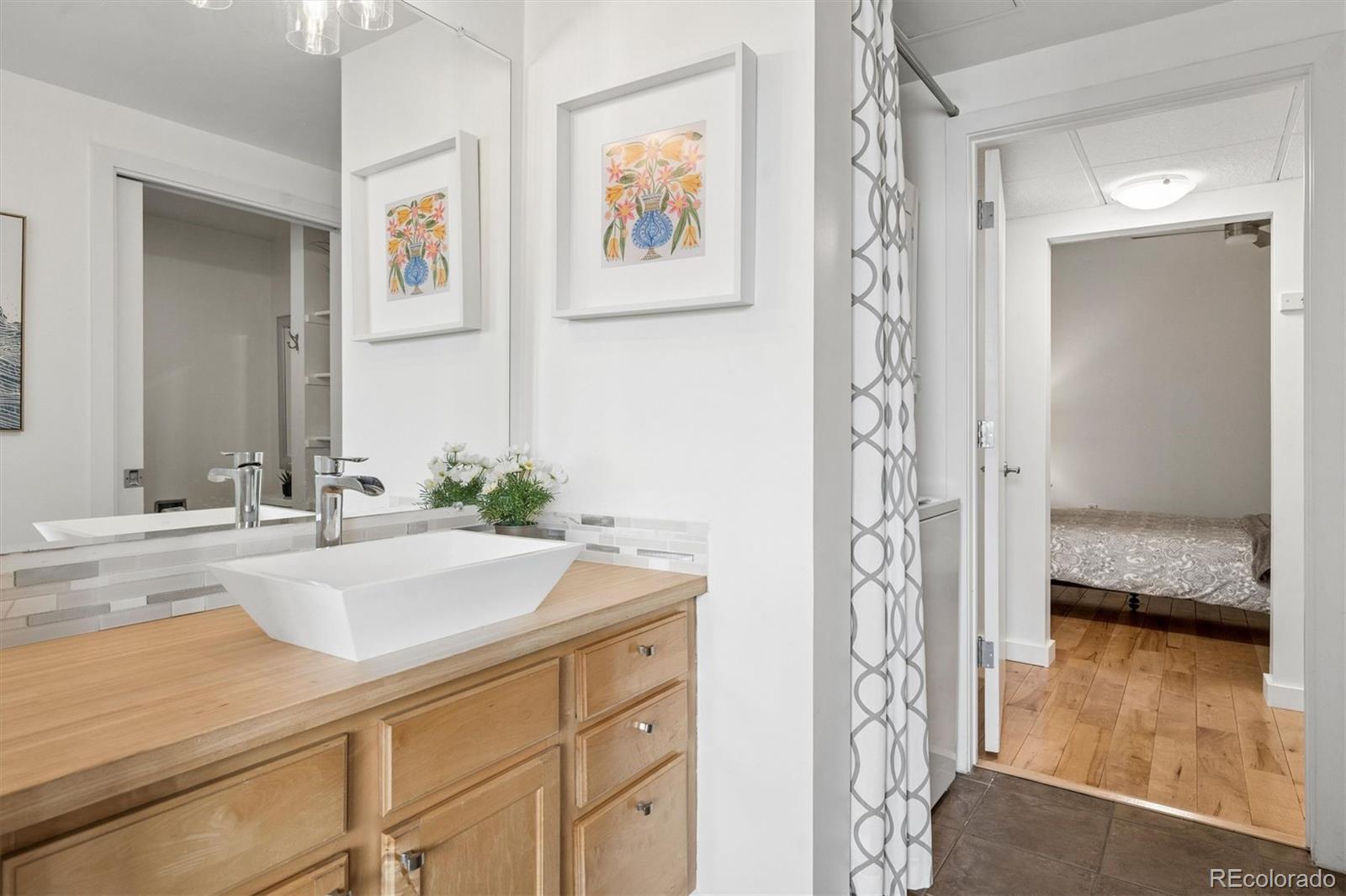 MLS Image #15 for 1475  delgany street 304,denver, Colorado