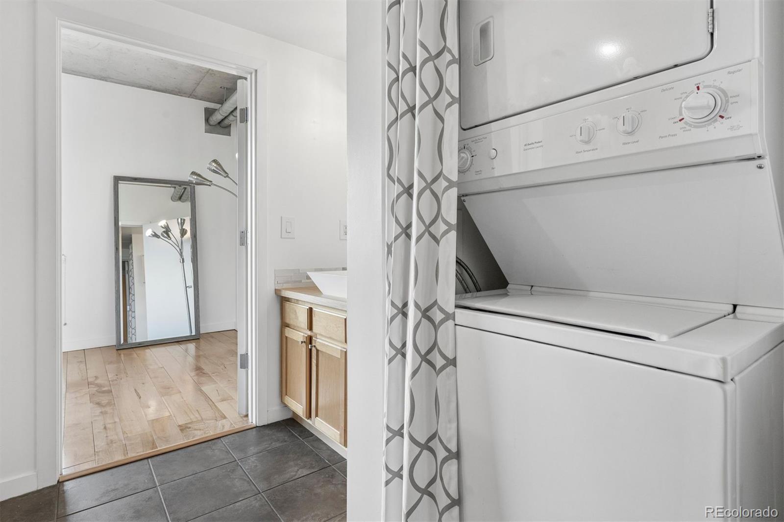 MLS Image #19 for 1475  delgany street 304,denver, Colorado