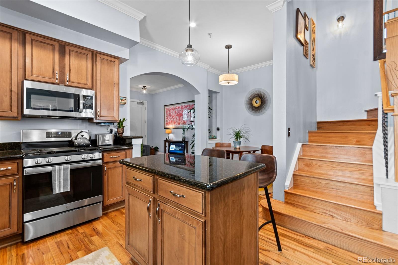 MLS Image #10 for 1489  steele street,denver, Colorado