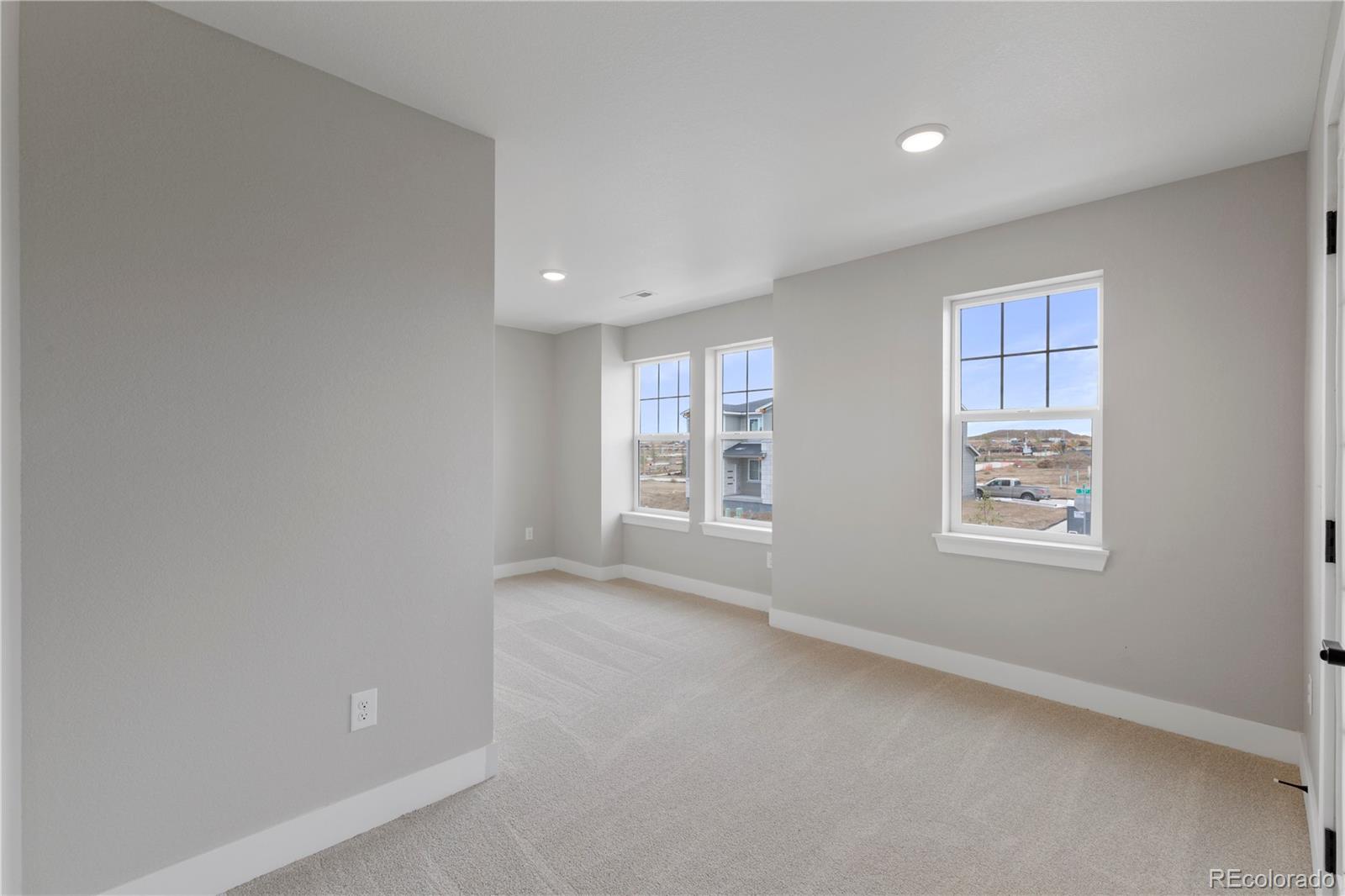 MLS Image #15 for 24190 e 54th place,aurora, Colorado