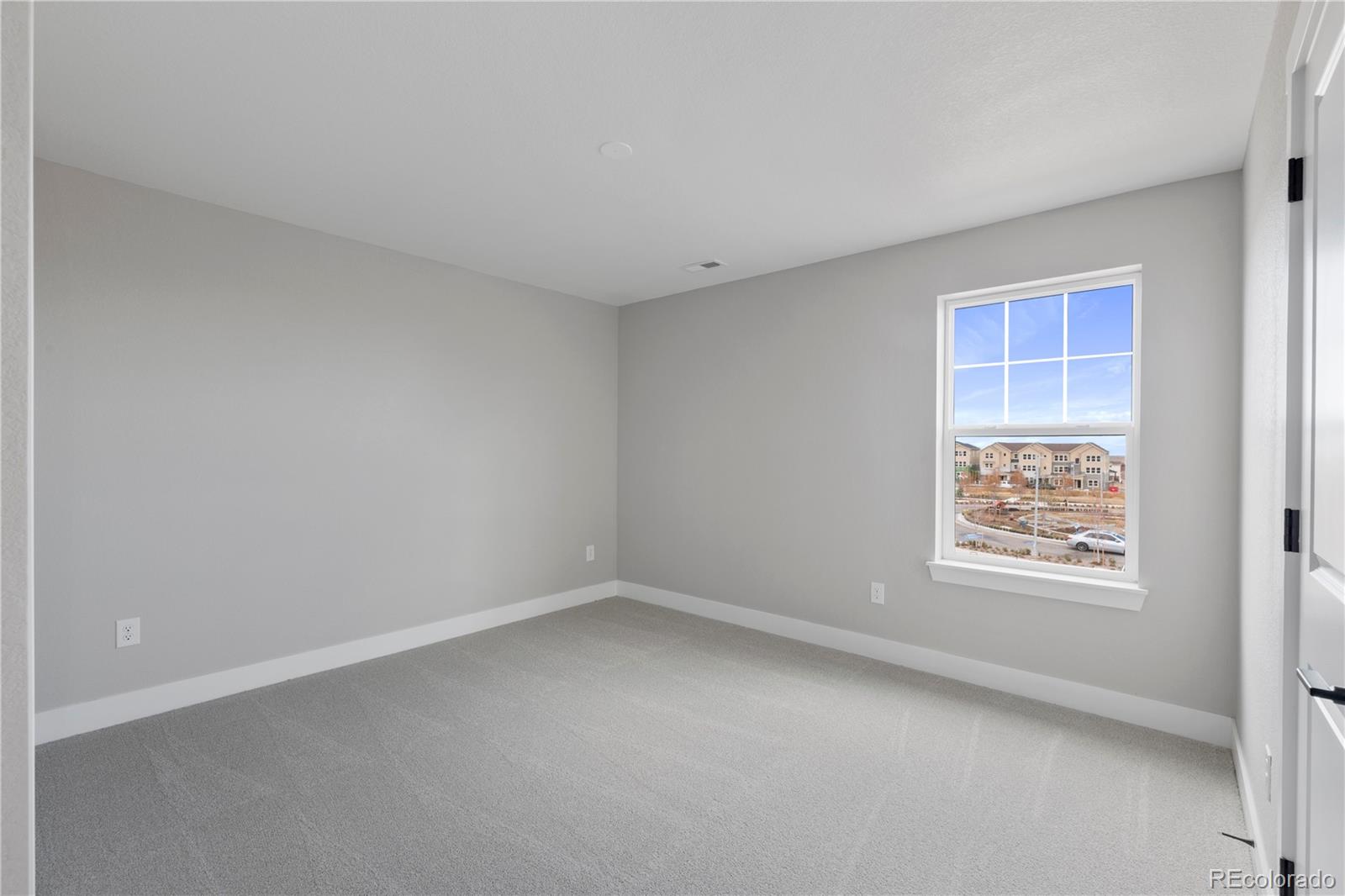 MLS Image #21 for 24190 e 54th place,aurora, Colorado