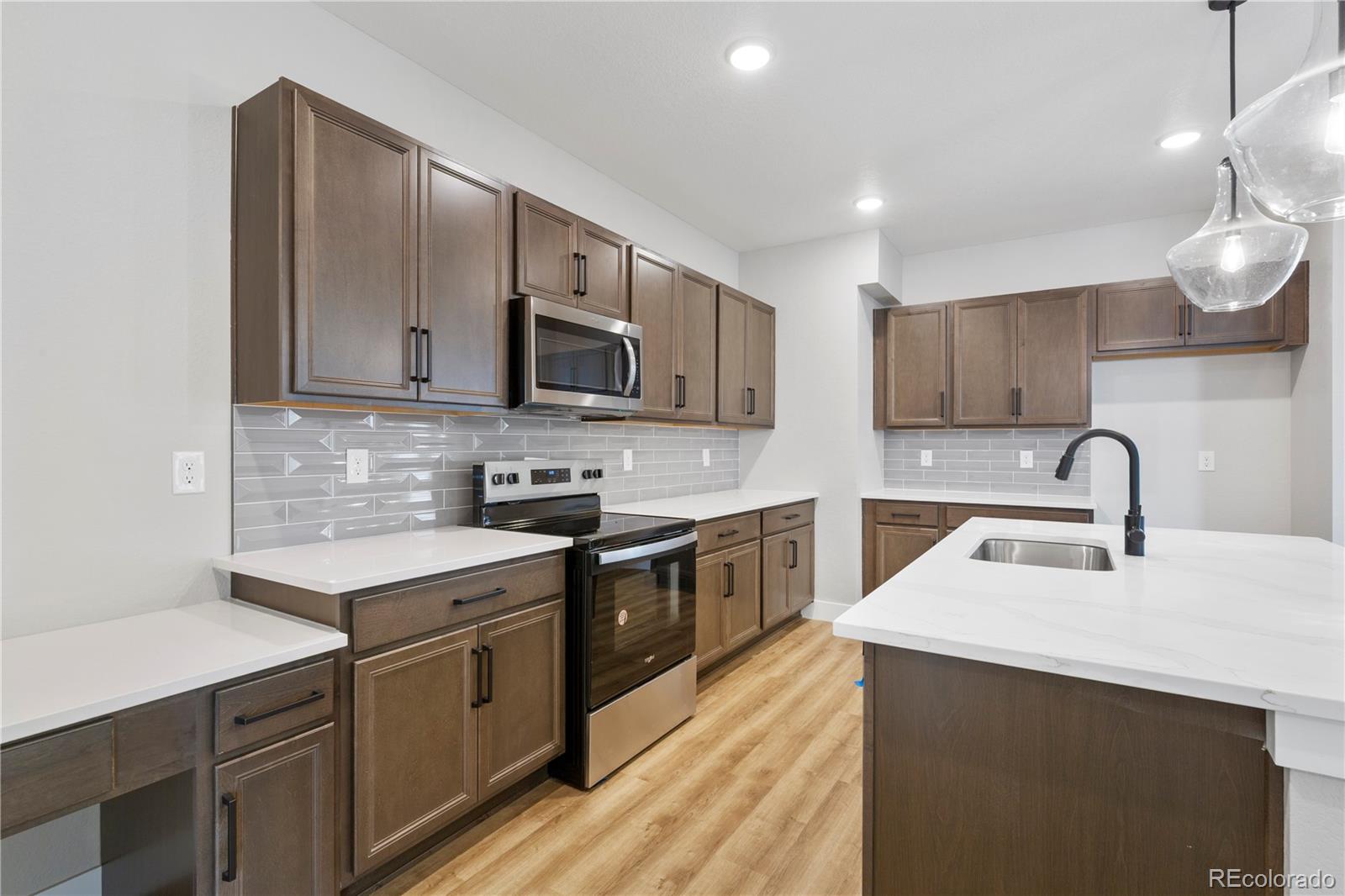 MLS Image #8 for 24190 e 54th place,aurora, Colorado