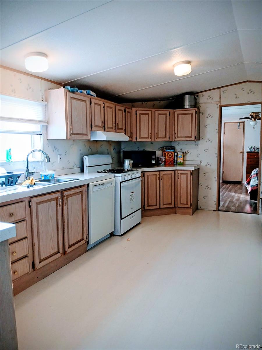 MLS Image #5 for 8529  colorado court,denver, Colorado