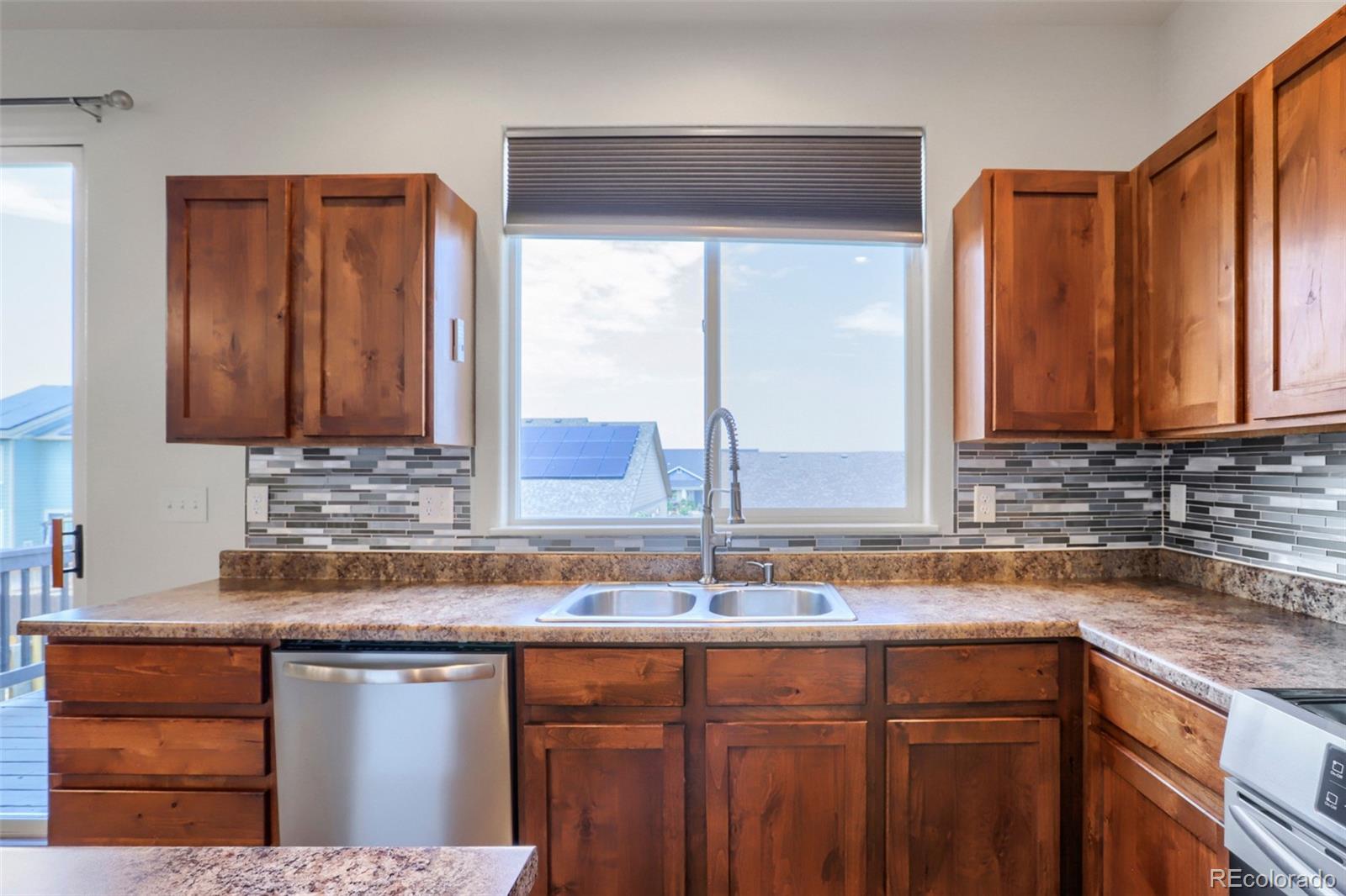 MLS Image #8 for 929 w independent avenue,la salle, Colorado