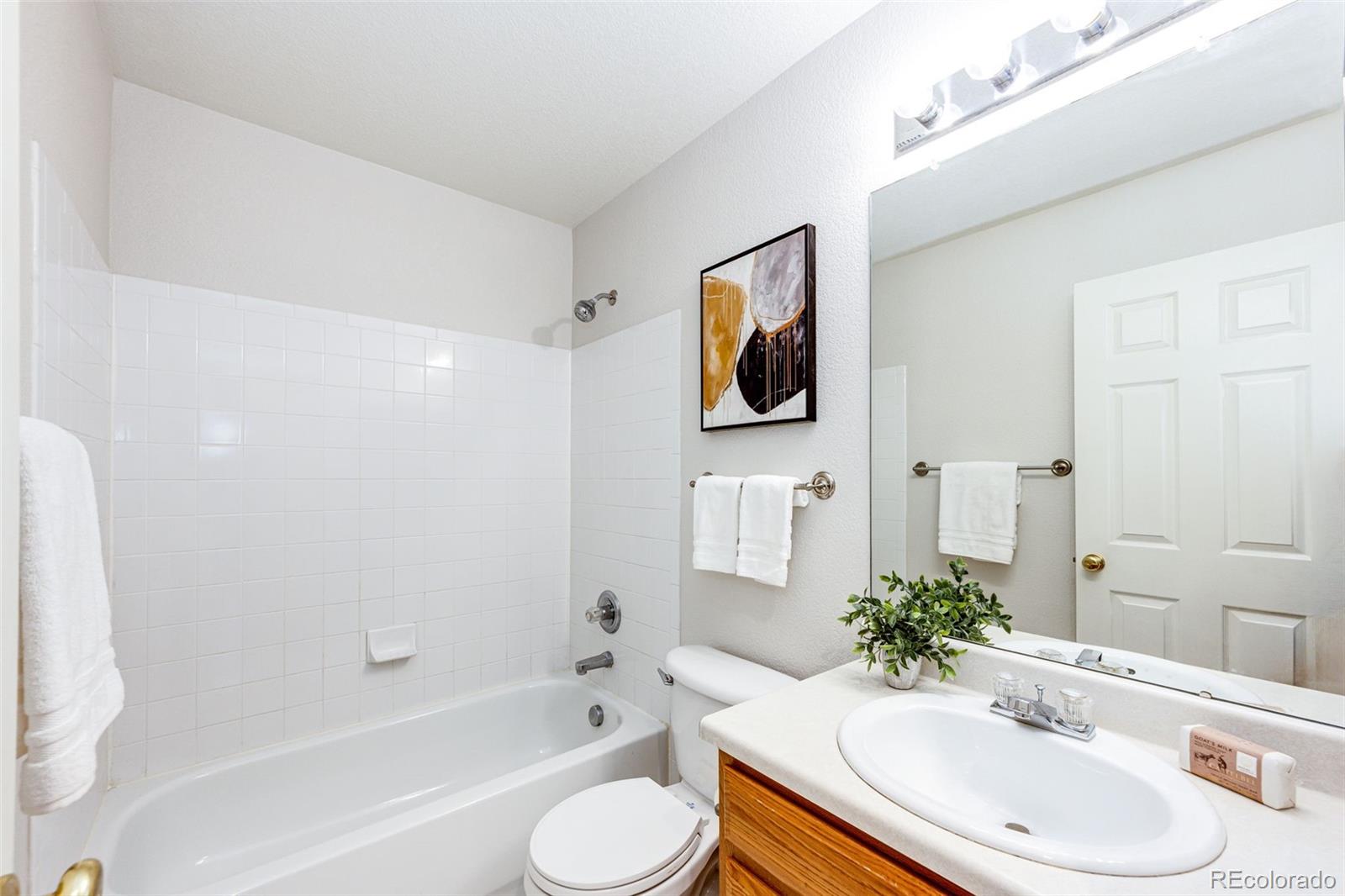 MLS Image #17 for 16475 e phillips place,englewood, Colorado