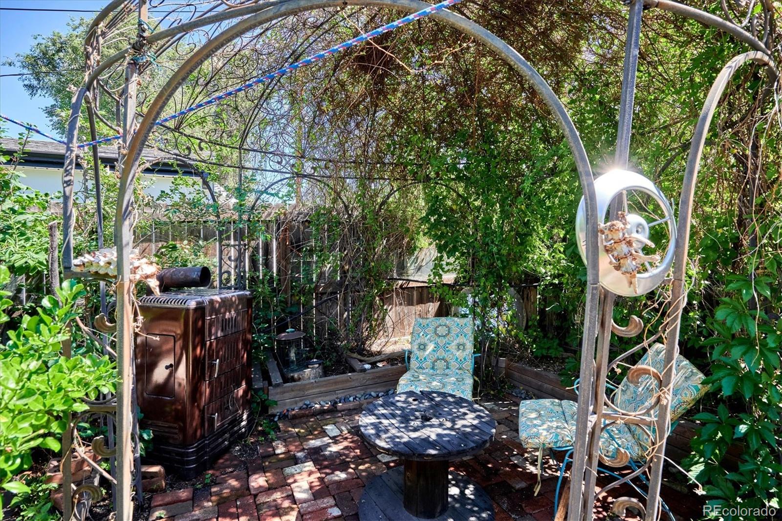 MLS Image #29 for 746  stuart street,denver, Colorado
